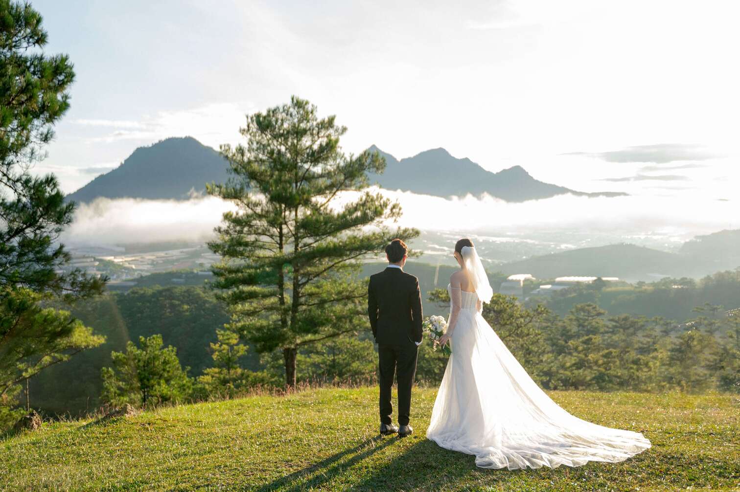 Trung Hiếu & Uyên Phương