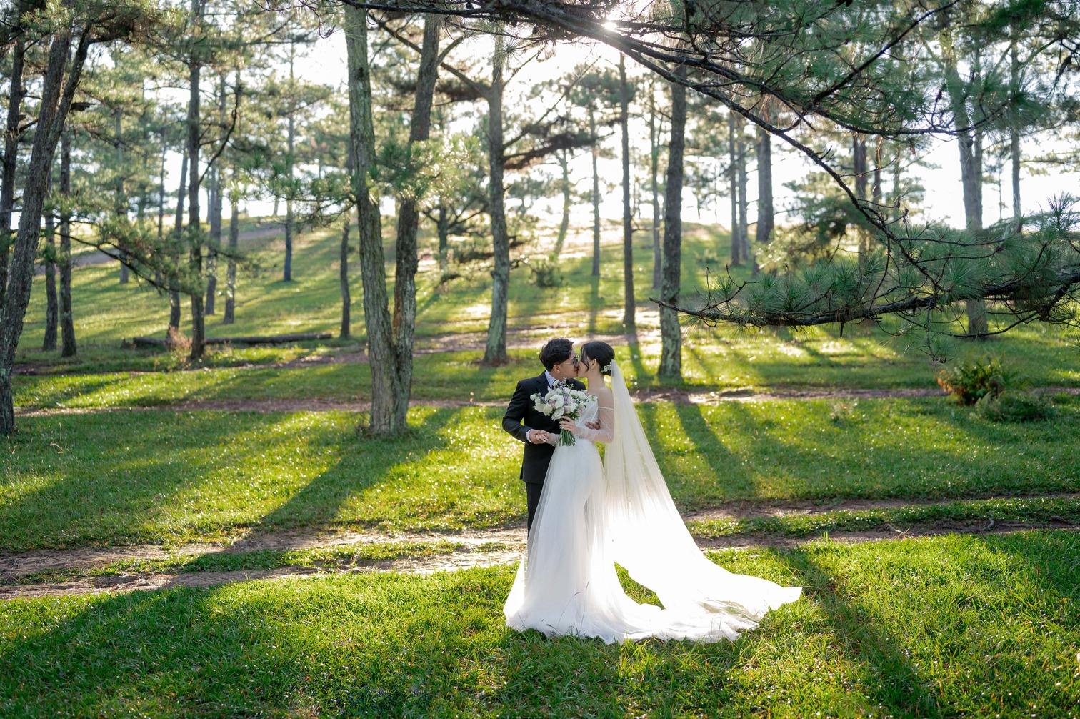 Trung Hiếu & Uyên Phương